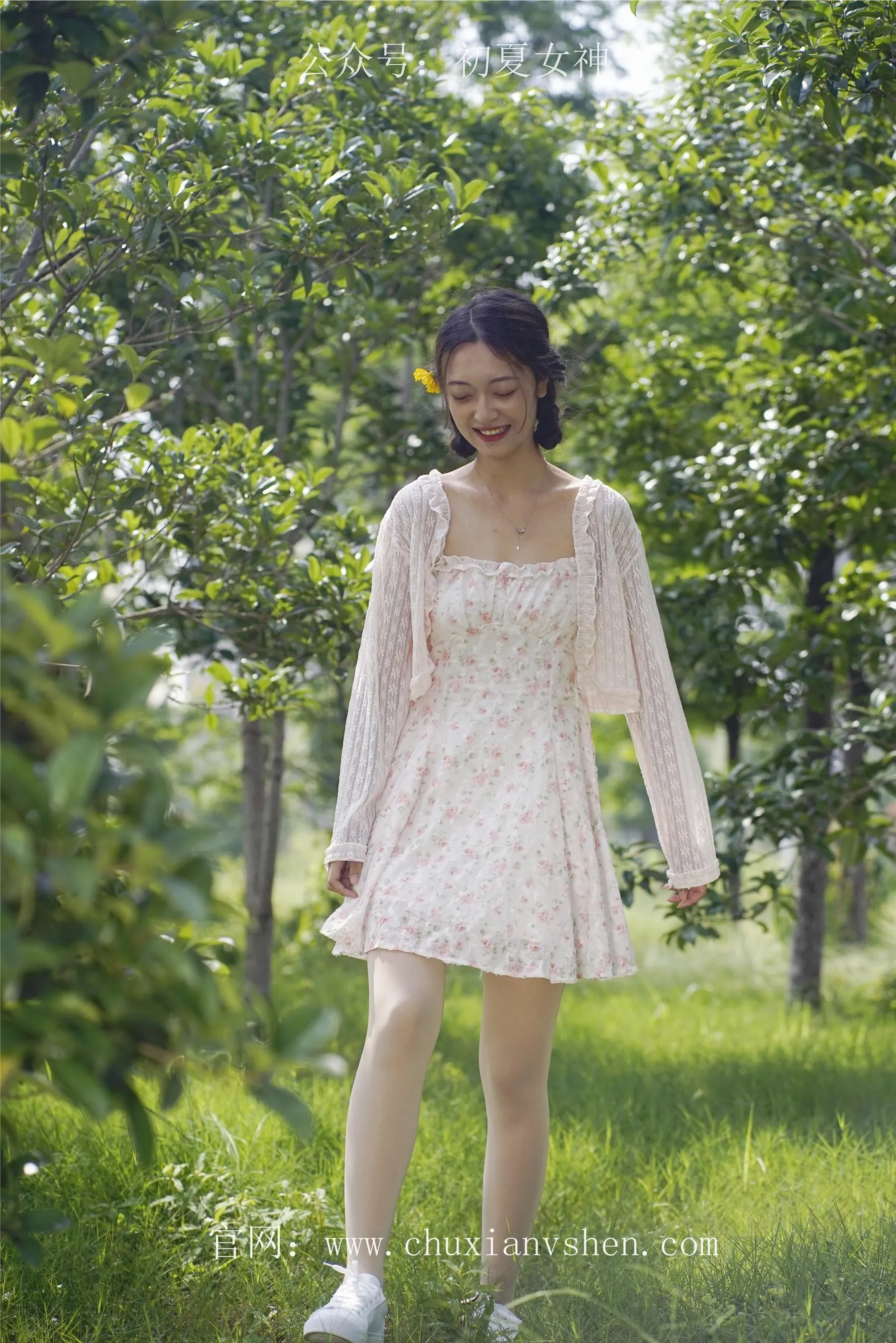 初夏女神 NO.070 依依 邻家女孩-风中少女 [122P]插图1